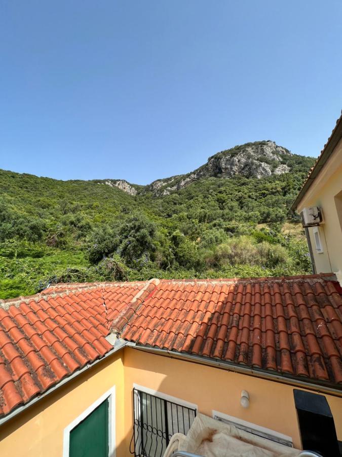 Lithino Apartments - 5Min From The Beach Agios Ioannis Peristeron  Luaran gambar